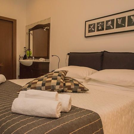 Bed&Breakfast Plebiscito Home Napoli Esterno foto