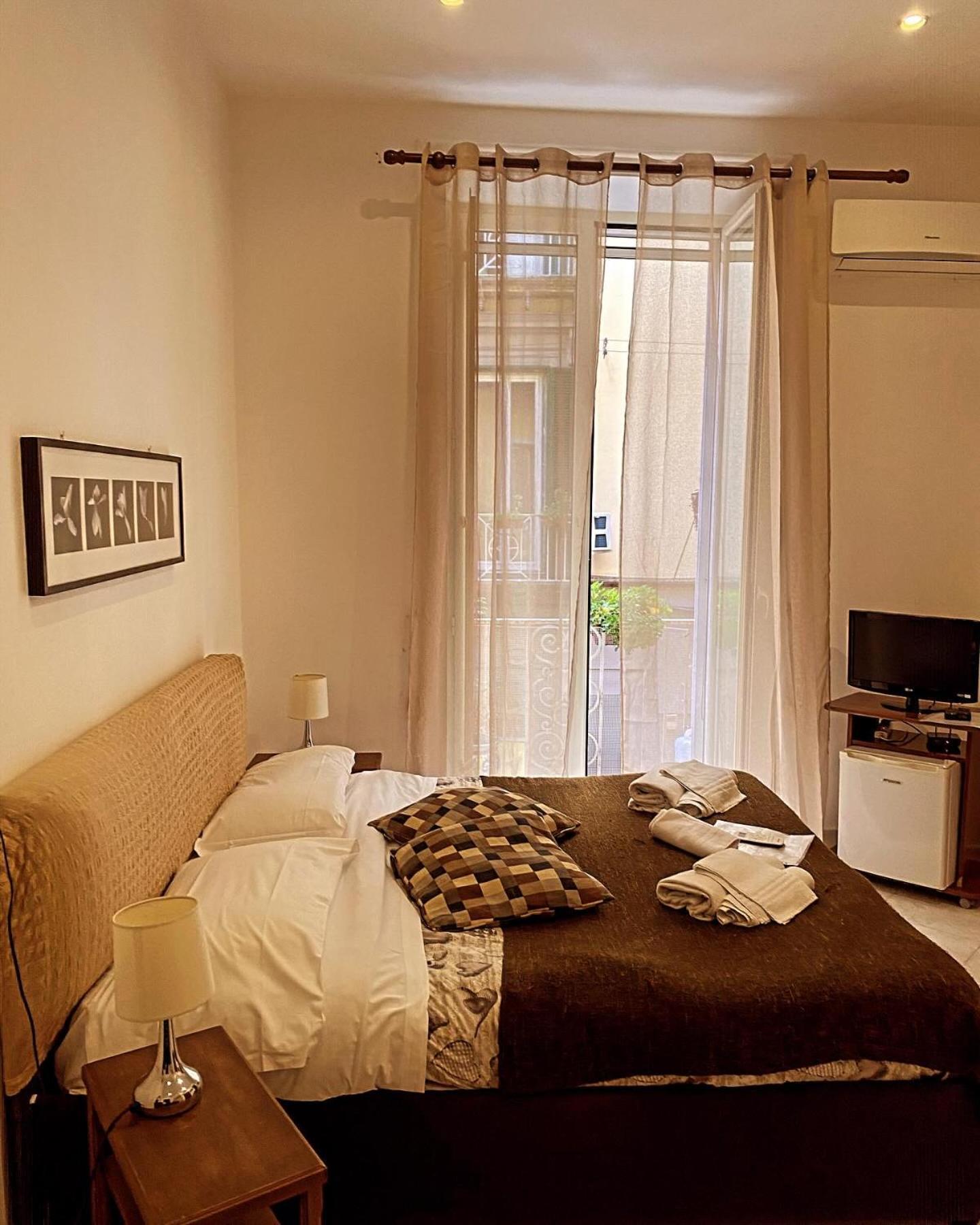 Bed&Breakfast Plebiscito Home Napoli Esterno foto