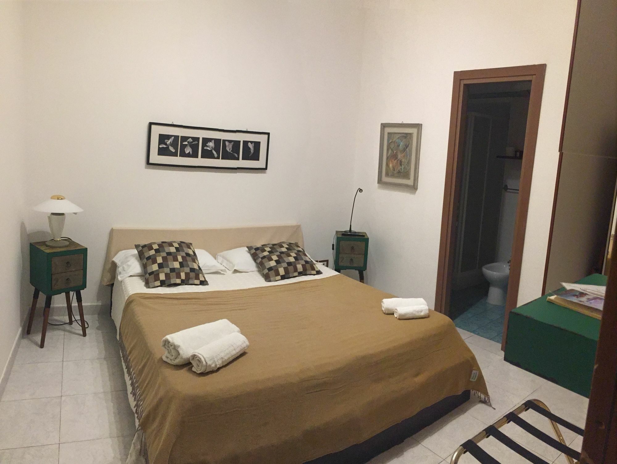 Bed&Breakfast Plebiscito Home Napoli Esterno foto